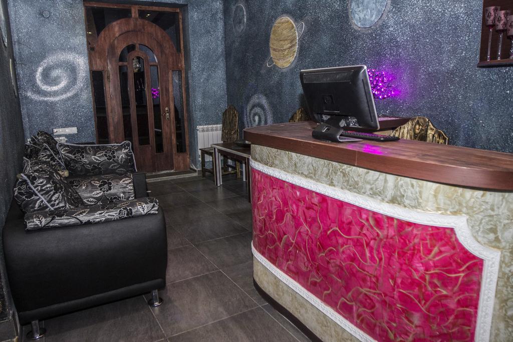Planet Hotel エレバン エクステリア 写真